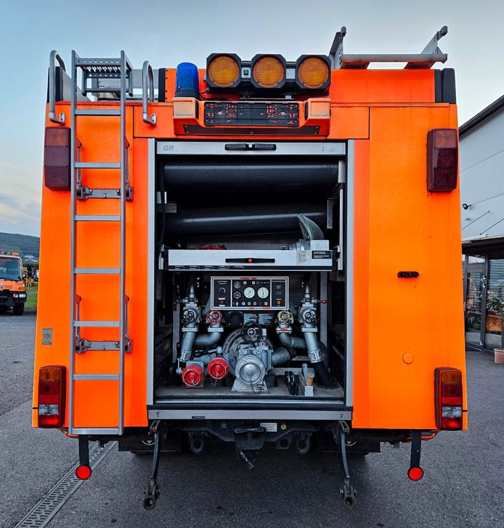 Brandweerwagen MAN 14.224 L80 4x4 Feuerwehr LF16 Ziegler MAN 14.224 L80 4x4 Feuerwehr LF16 Ziegler: afbeelding 8 Brandweerwagen MAN 14.224 L80 4x4 Feuerwehr LF16 Ziegler MAN 14.224 L80 4x4 Feuerwehr LF16 Ziegler: afbeelding 8