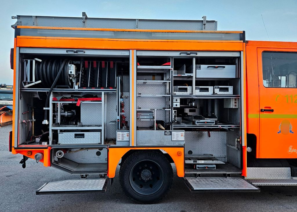 Brandweerwagen MAN 14.224 L80 4x4 Feuerwehr LF16 Ziegler MAN 14.224 L80 4x4 Feuerwehr LF16 Ziegler: afbeelding 7 Brandweerwagen MAN 14.224 L80 4x4 Feuerwehr LF16 Ziegler MAN 14.224 L80 4x4 Feuerwehr LF16 Ziegler: afbeelding 7