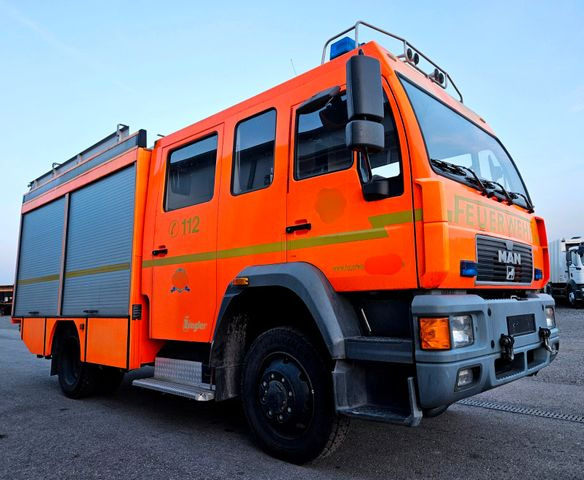 MAN 14.224 L80 4x4 Feuerwehr LF16 Ziegler MAN 14.224 L80 4x4 Feuerwehr LF16 Ziegler - Brandweerwagen: afbeelding 4 MAN 14.224 L80 4x4 Feuerwehr LF16 Ziegler MAN 14.224 L80 4x4 Feuerwehr LF16 Ziegler - Brandweerwagen: afbeelding 4