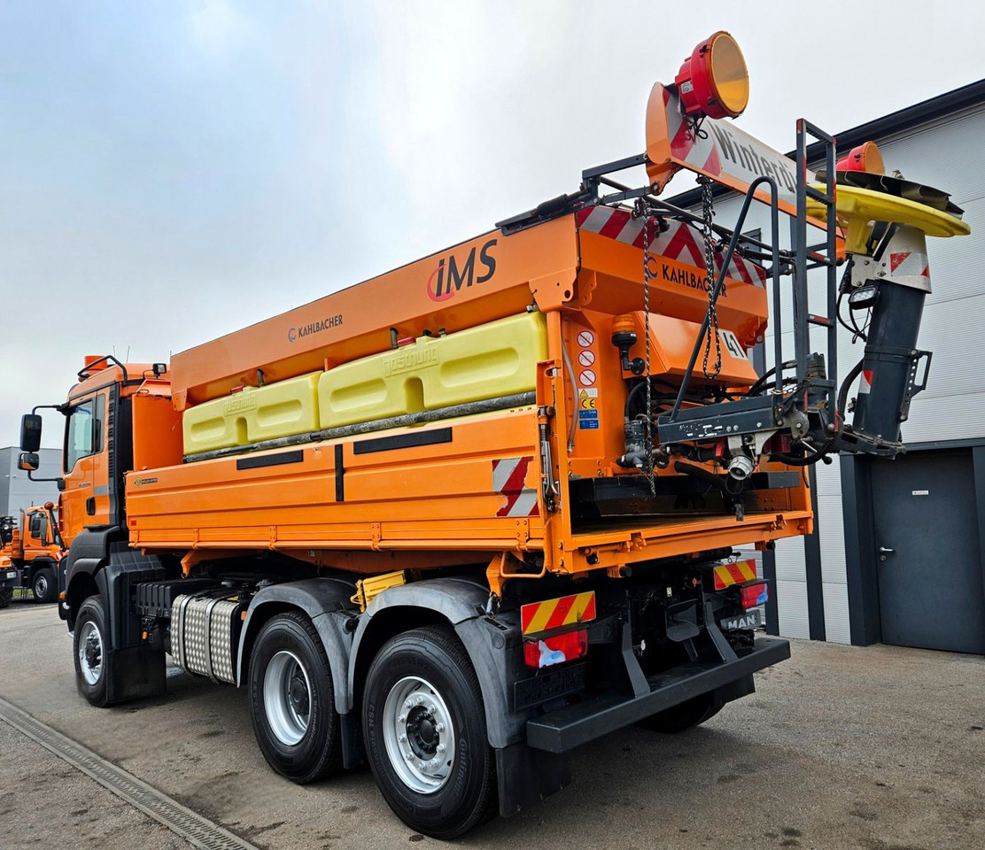 MAN TGA 28.400 6x4-4 Winterdienst - Kipper vrachtwagen: afbeelding 3 MAN TGA 28.400 6x4-4 Winterdienst - Kipper vrachtwagen: afbeelding 3