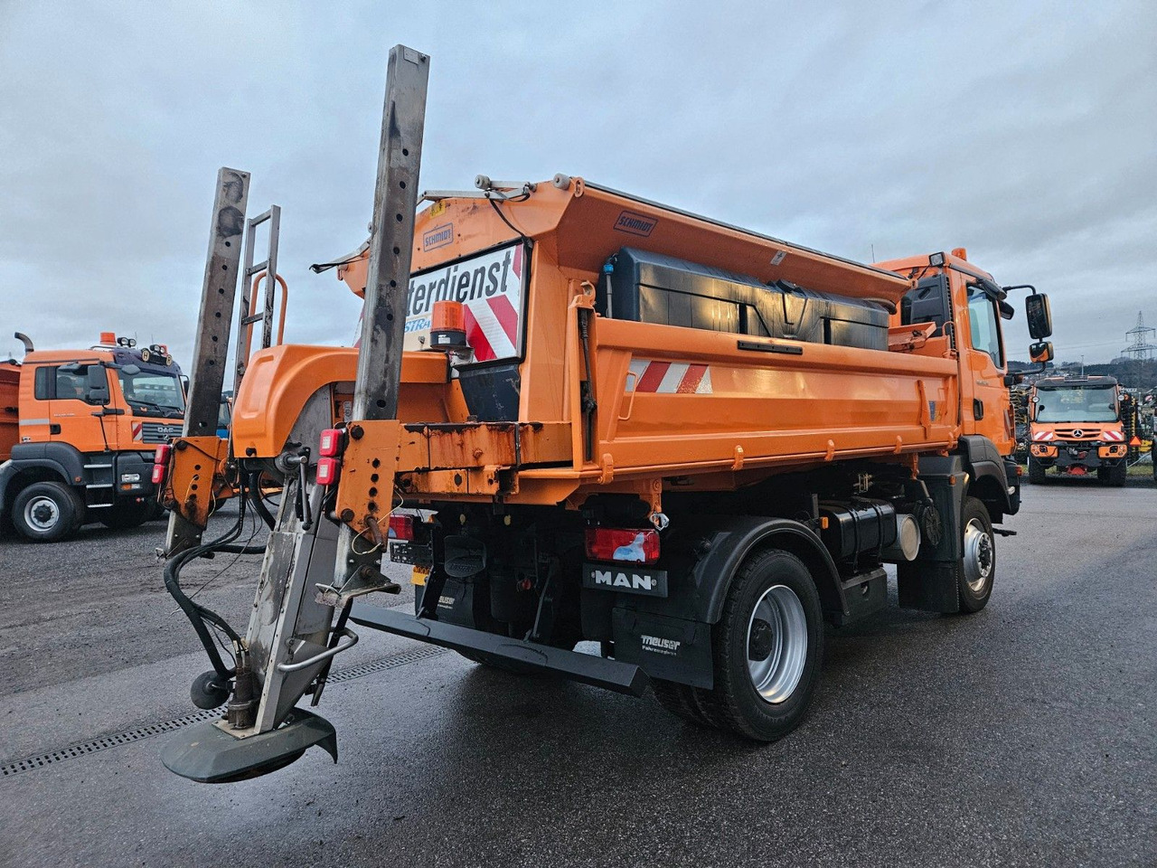 MAN TGM 13.250 4x4 Euro5 Winterdienst - Kipper vrachtwagen: afbeelding 2 MAN TGM 13.250 4x4 Euro5 Winterdienst - Kipper vrachtwagen: afbeelding 2