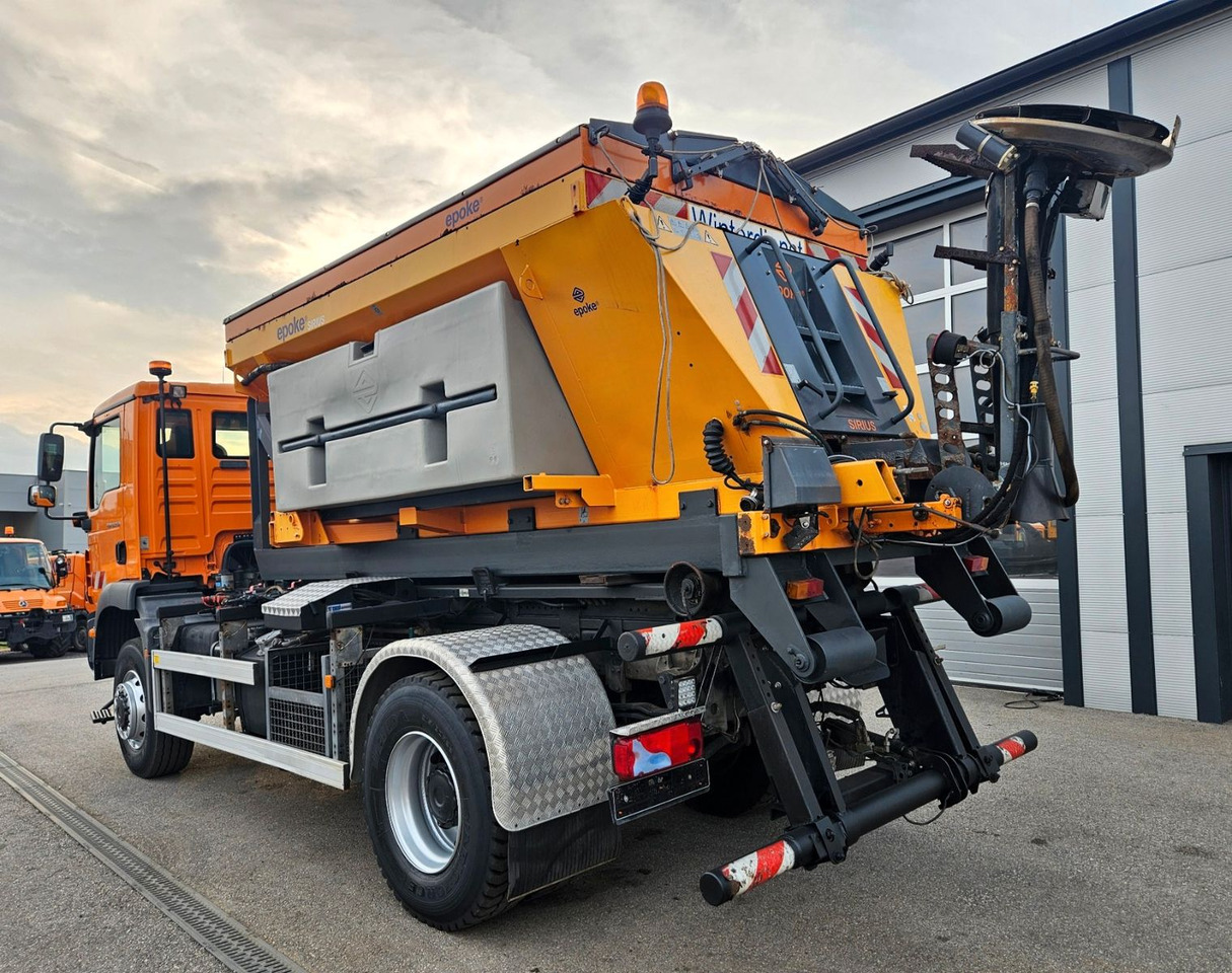 MAN TGM 18.250 4x4 BB EEV Winterdienst - Haakarmsysteem vrachtwagen, Kraanwagen: afbeelding 3 MAN TGM 18.250 4x4 BB EEV Winterdienst - Haakarmsysteem vrachtwagen, Kraanwagen: afbeelding 3