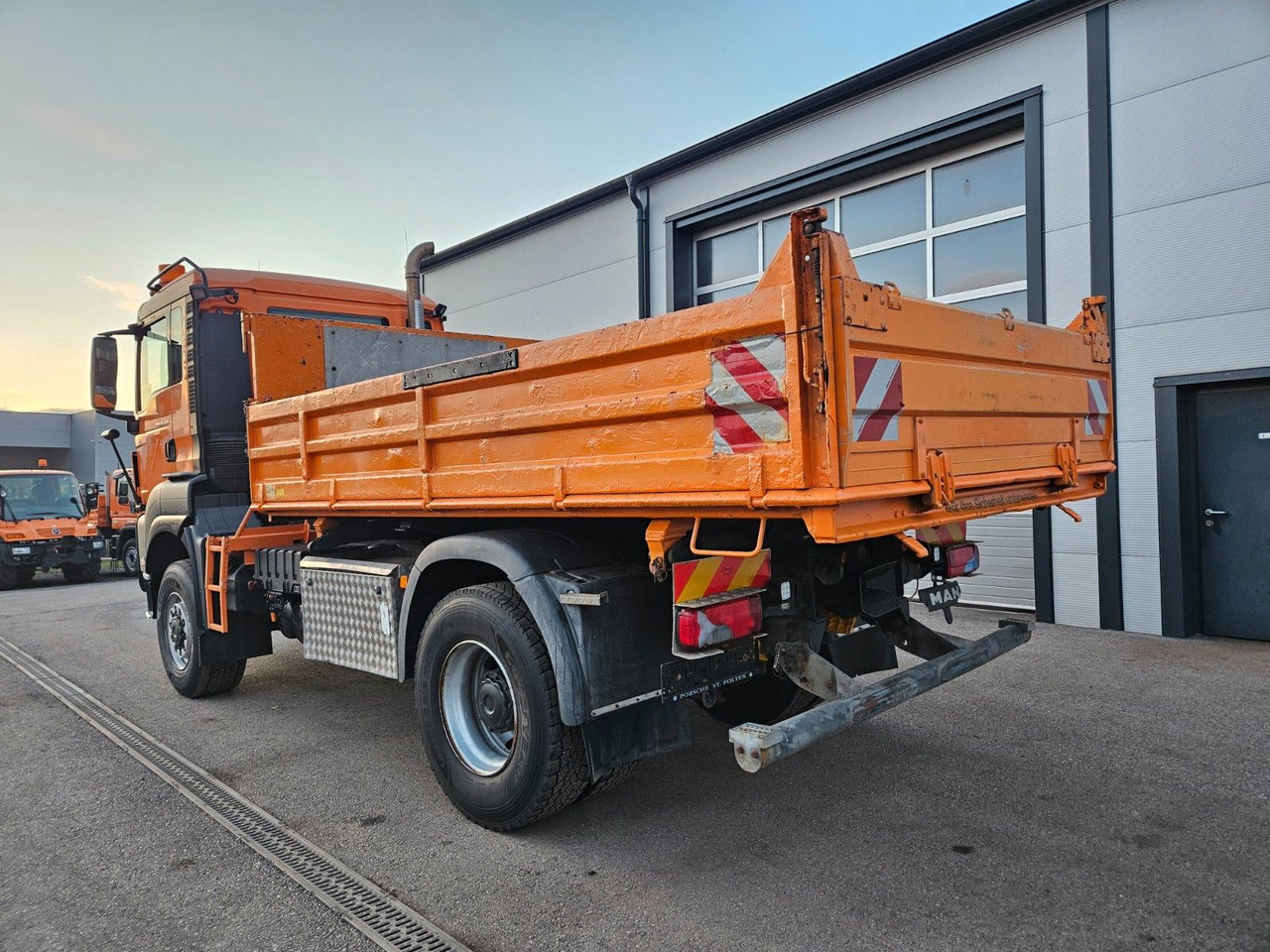 MAN TGS 18.360 4x4 BL Euro5 Meiller - Kipper vrachtwagen: afbeelding 2 MAN TGS 18.360 4x4 BL Euro5 Meiller - Kipper vrachtwagen: afbeelding 2