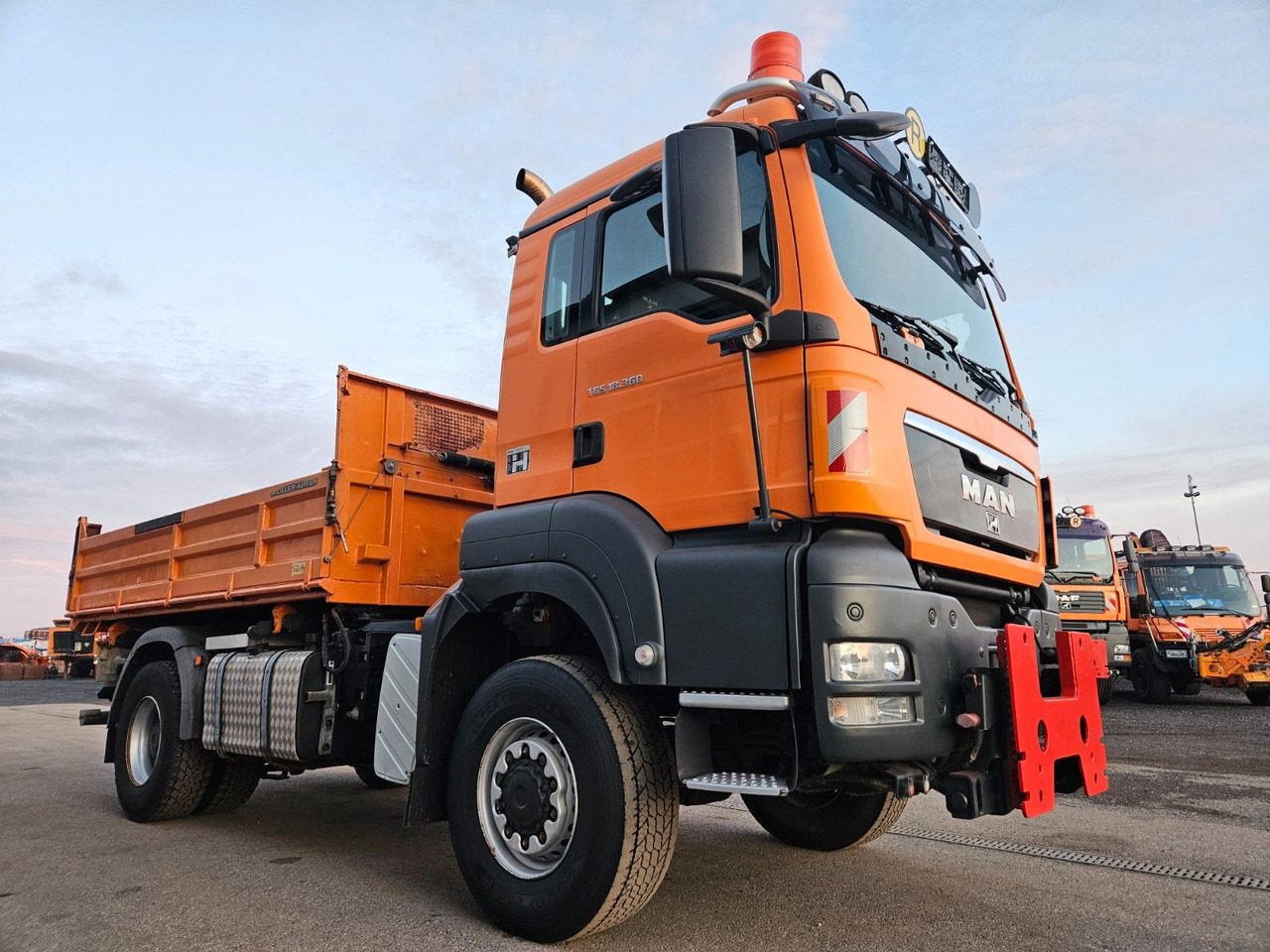 MAN TGS 18.360 4x4 BL Euro5 Meiller - Kipper vrachtwagen: afbeelding 4 MAN TGS 18.360 4x4 BL Euro5 Meiller - Kipper vrachtwagen: afbeelding 4