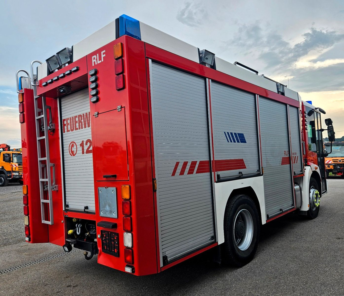 Mercedes-Benz 1829 Feuerwehr Ziegler RLF 2000/300 TLF Winde - Brandweerwagen: afbeelding 4 Mercedes-Benz 1829 Feuerwehr Ziegler RLF 2000/300 TLF Winde - Brandweerwagen: afbeelding 4