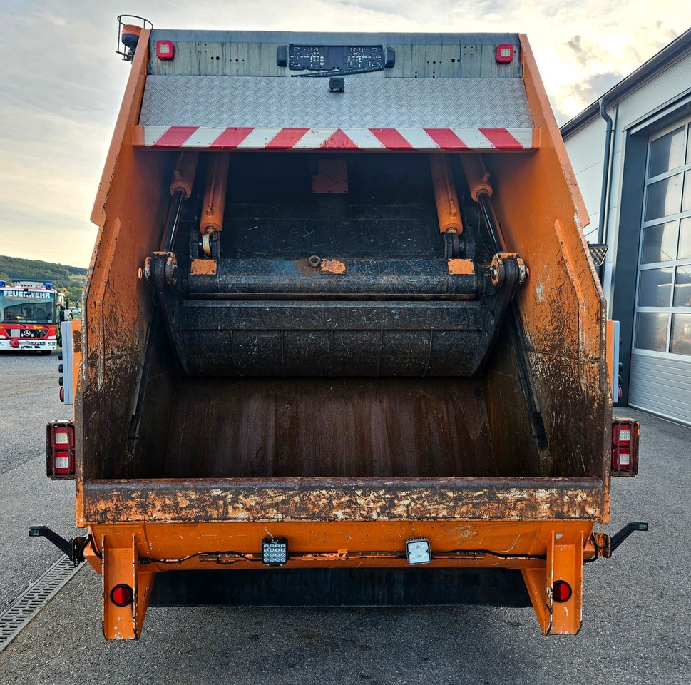 Mercedes-Benz Econic 2630 ZOELLER Magnum X1 Variopress Euro6 - Vuilniswagen: afbeelding 4 Mercedes-Benz Econic 2630 ZOELLER Magnum X1 Variopress Euro6 - Vuilniswagen: afbeelding 4