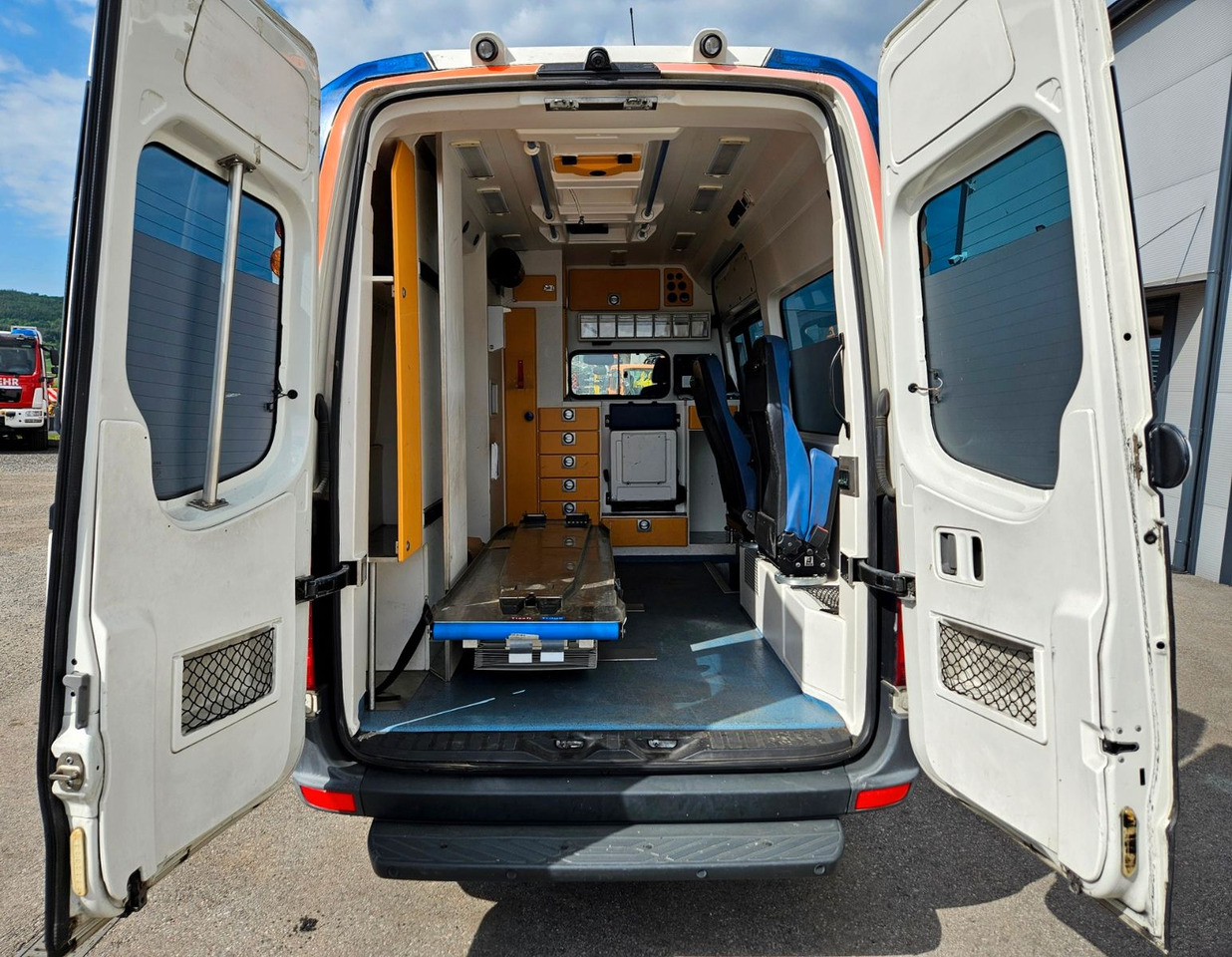 Ambulance Volkswagen CRAFTER TDI Ambulance RTW L2H2 DLOUHY: afbeelding 16
