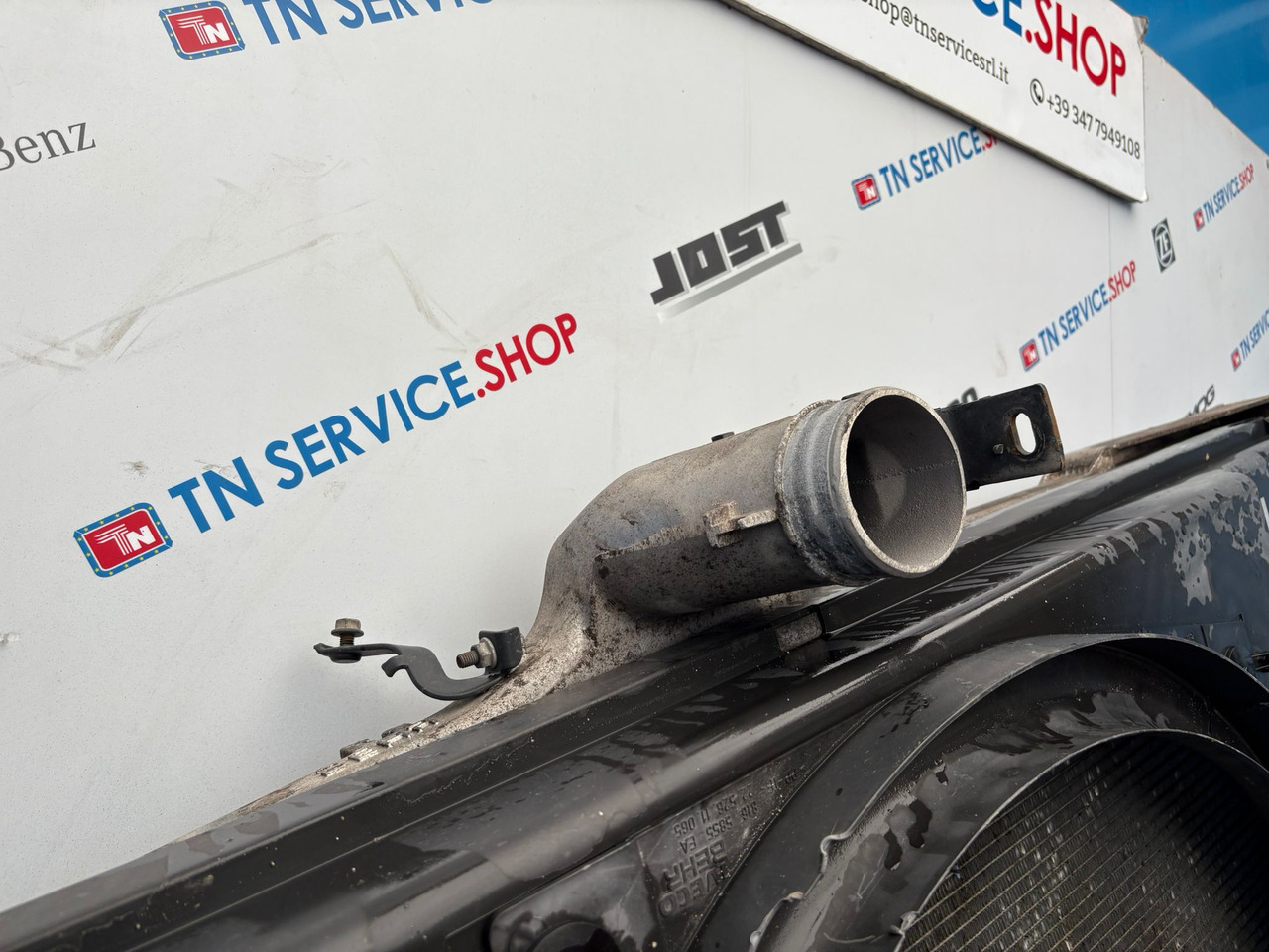 Radiatore aria condizionata Iveco - Condensor voor Vrachtwagen: afbeelding 2 Radiatore aria condizionata Iveco - Condensor voor Vrachtwagen: afbeelding 2