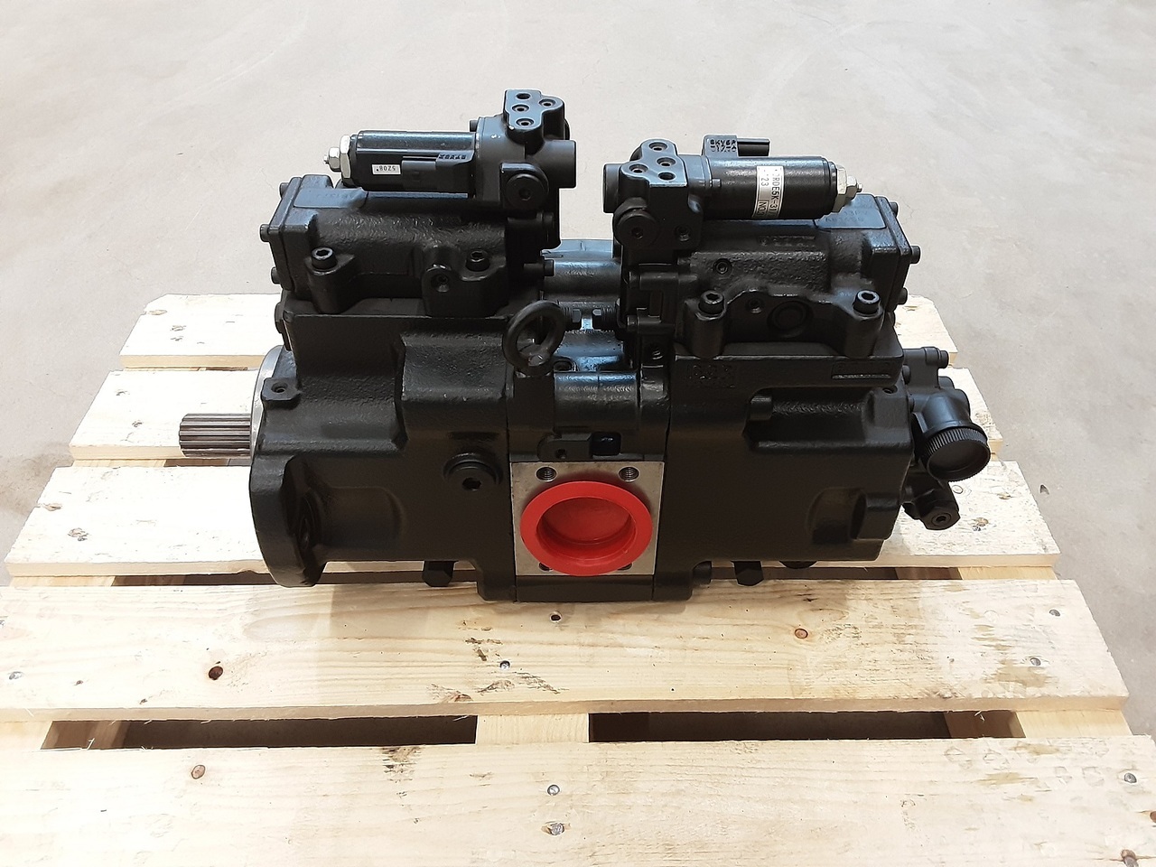 Kawasaki K7V63DTP174R-0E23-PVD - Hydraulische pomp voor Rupsgraafmachine: afbeelding 1 Kawasaki K7V63DTP174R-0E23-PVD - Hydraulische pomp voor Rupsgraafmachine: afbeelding 1
