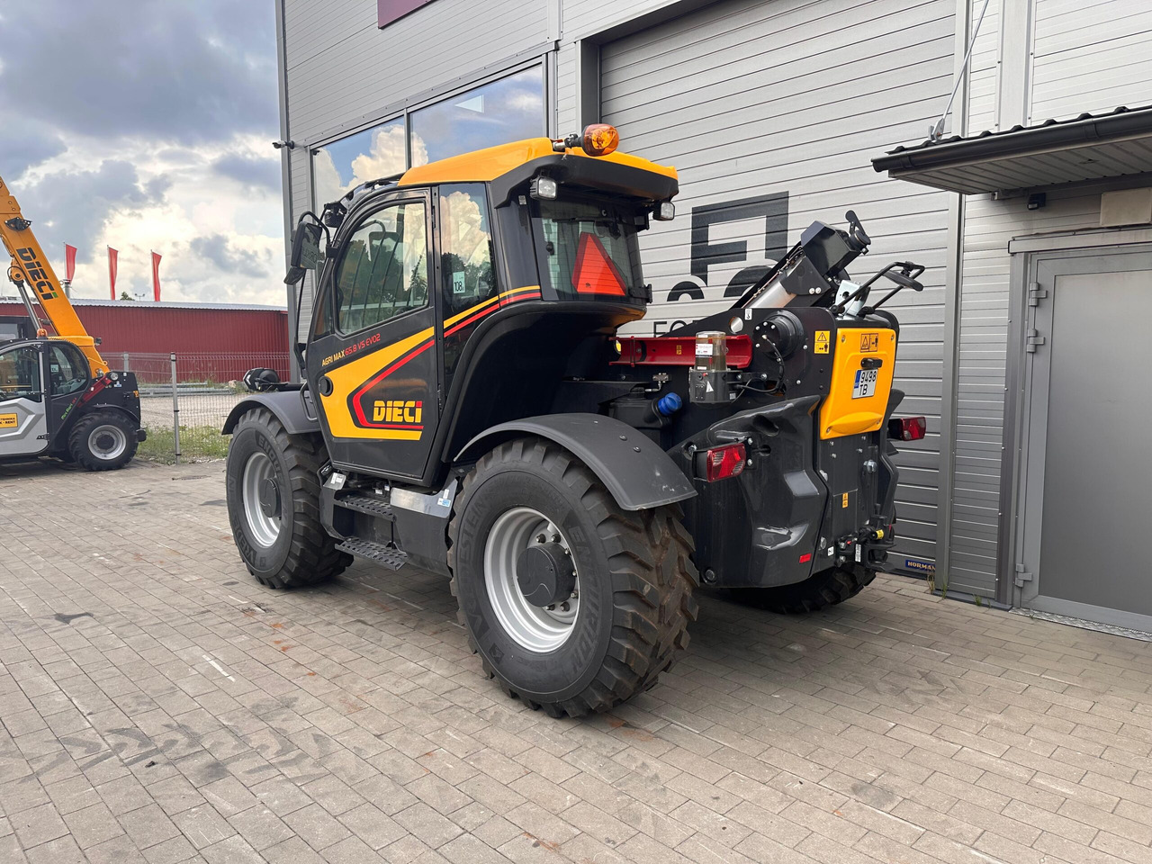 Dieci Agri Max 65.8 VS EVO2 - Verreiker: afbeelding 3 Dieci Agri Max 65.8 VS EVO2 - Verreiker: afbeelding 3