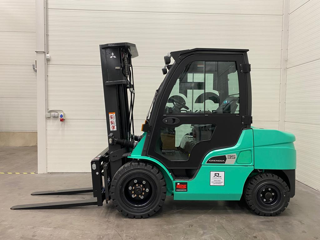 Mitsubishi FD35N3 - Diesel heftruck: afbeelding 2 Mitsubishi FD35N3 - Diesel heftruck: afbeelding 2