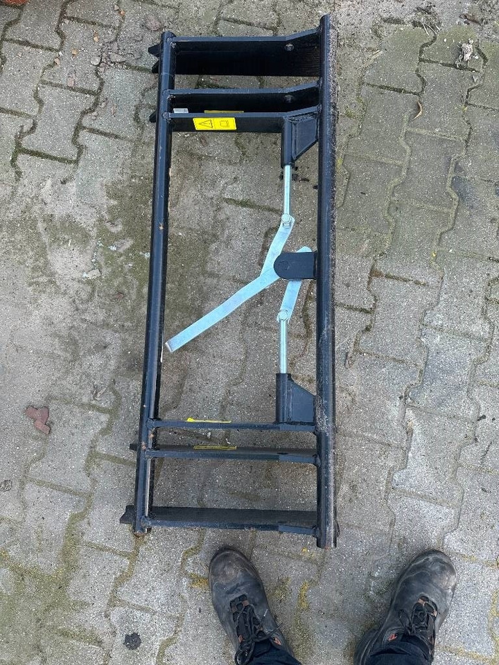 Eurorahmen Euroaufnahme  - Frame/ Chassis voor Landbouwmachine: afbeelding 1 Eurorahmen Euroaufnahme  - Frame/ Chassis voor Landbouwmachine: afbeelding 1