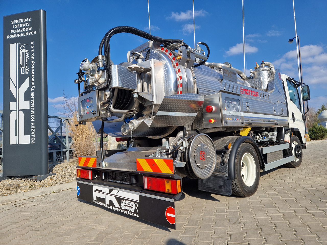 ISUZU - Vacuümwagen: afbeelding 2 ISUZU - Vacuümwagen: afbeelding 2