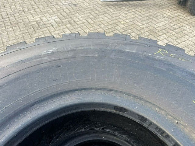 Michelin 20.5-25 Banden 2 stuks - Band: afbeelding 2 Michelin 20.5-25 Banden 2 stuks - Band: afbeelding 2