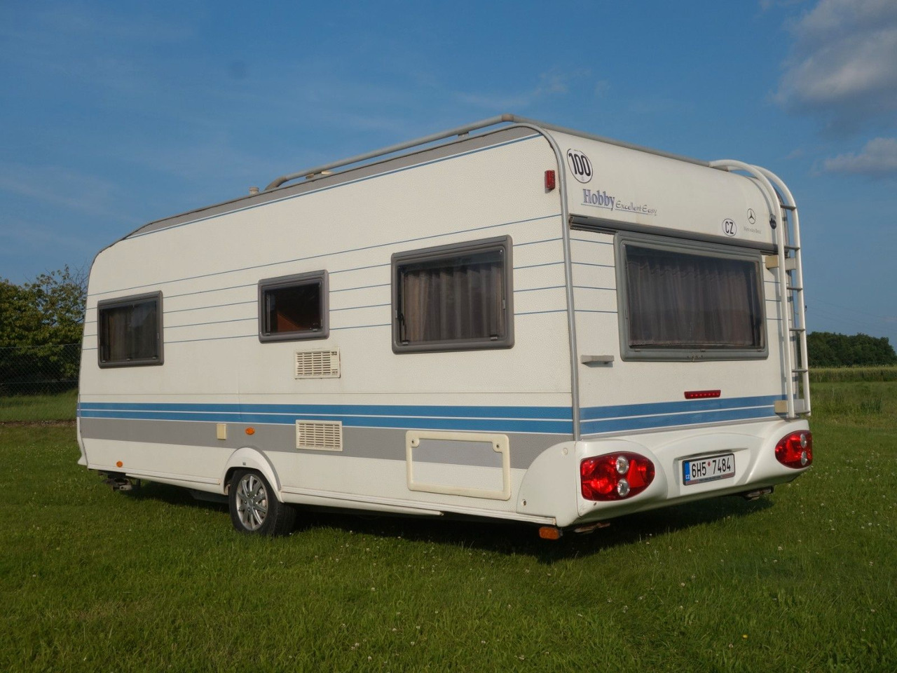Hobby 540 Excellent Easy, Pallanden, 6 Liegen, Vorzelt - Caravan: afbeelding 4 Hobby 540 Excellent Easy, Pallanden, 6 Liegen, Vorzelt - Caravan: afbeelding 4