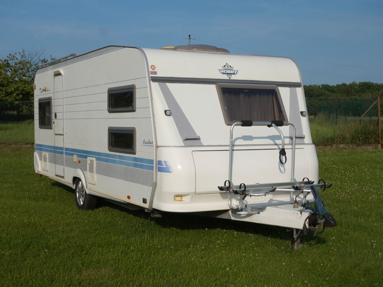 Hobby 540 Excellent Easy, Pallanden, 6 Liegen, Vorzelt - Caravan: afbeelding 2 Hobby 540 Excellent Easy, Pallanden, 6 Liegen, Vorzelt - Caravan: afbeelding 2