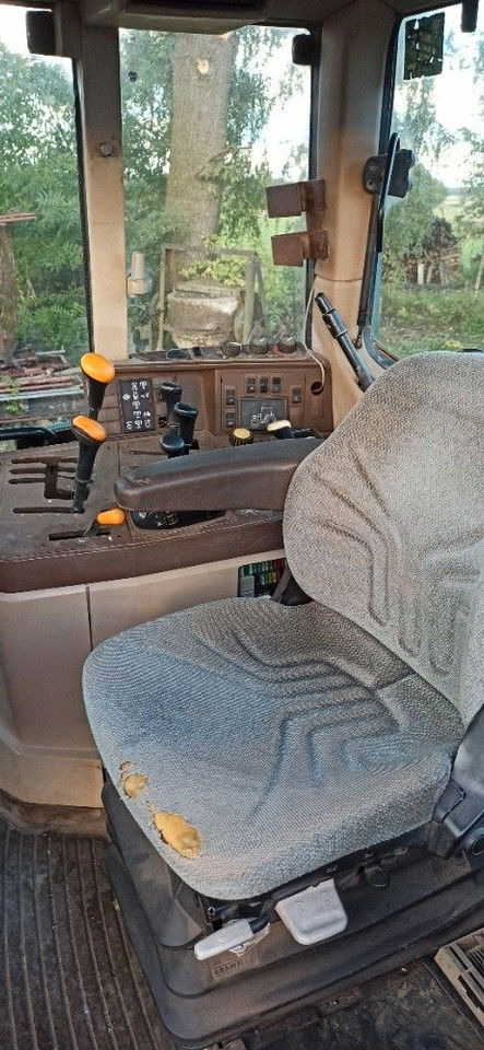 John Deere 6910 - Tractor: afbeelding 5 John Deere 6910 - Tractor: afbeelding 5