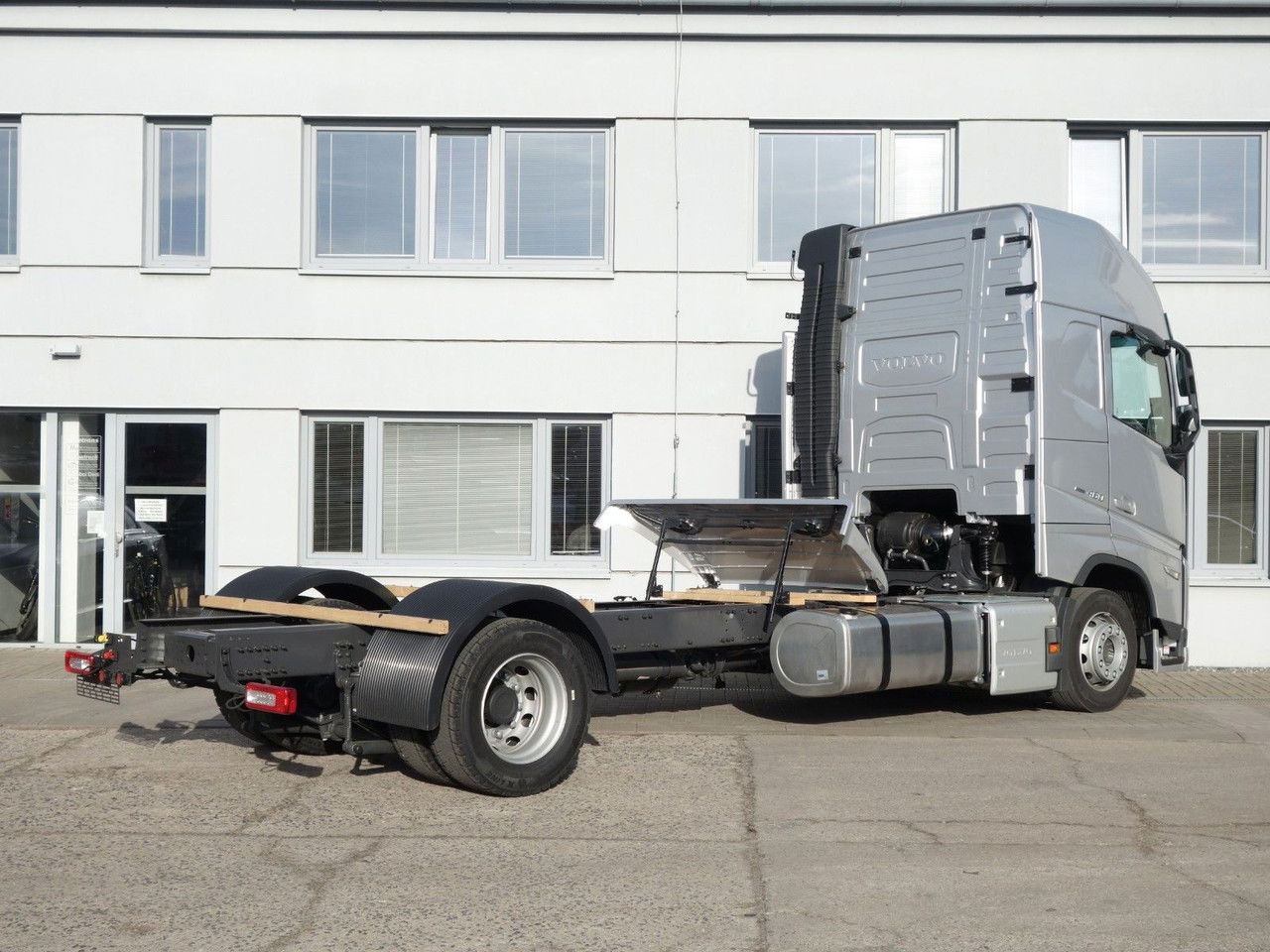 Volvo FH 13 XL 460 Turbo Compound Neue - Containertransporter/ Wissellaadbak vrachtwagen: afbeelding 4 Volvo FH 13 XL 460 Turbo Compound Neue - Containertransporter/ Wissellaadbak vrachtwagen: afbeelding 4