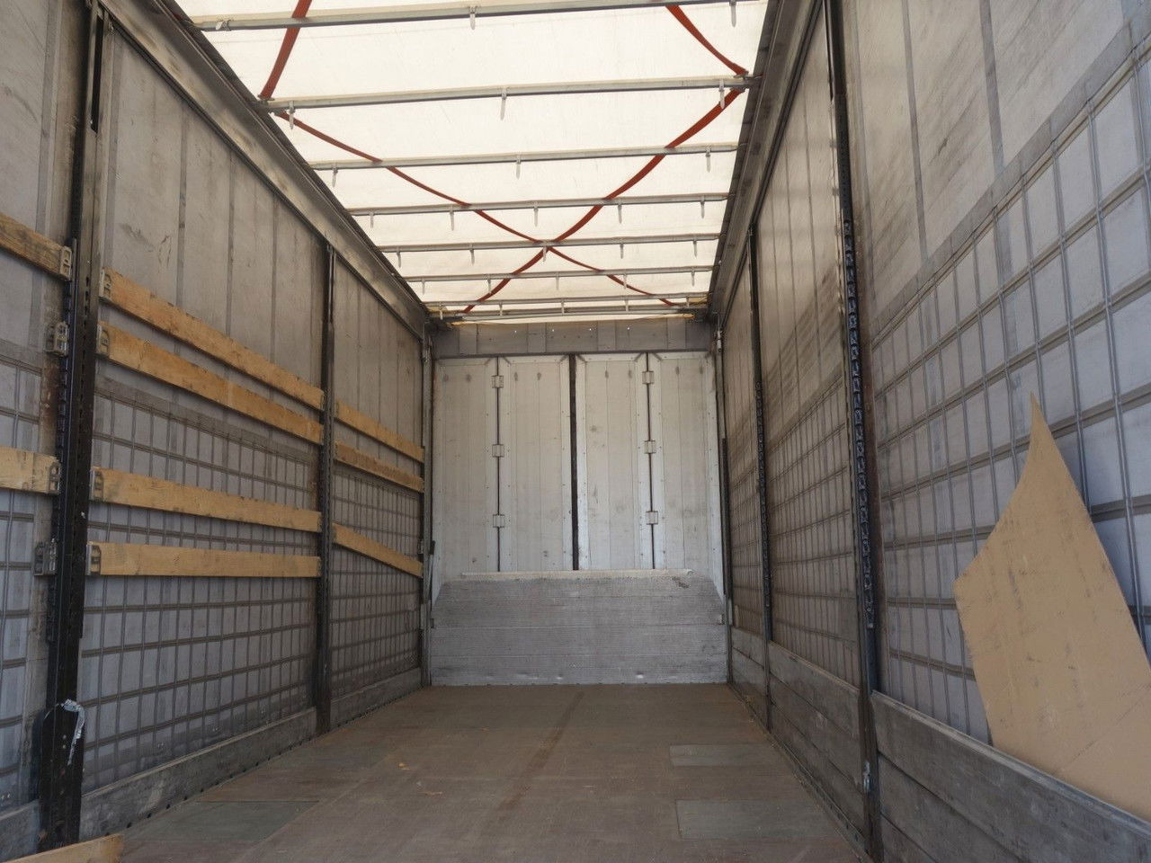 Volvo FH 460 XL 6x2, 120 cbm, Durchfahren - Schuifzeilen vrachtwagen: afbeelding 5 Volvo FH 460 XL 6x2, 120 cbm, Durchfahren - Schuifzeilen vrachtwagen: afbeelding 5