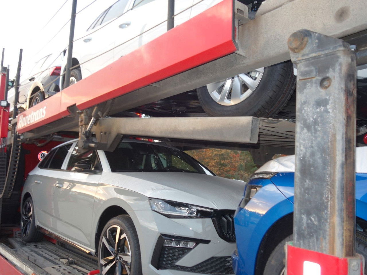 Volvo FM 13 460 6x2 Kässbohrer Metago - Supertrans - Autovrachtwagen vrachtwagen: afbeelding 5 Volvo FM 13 460 6x2 Kässbohrer Metago - Supertrans - Autovrachtwagen vrachtwagen: afbeelding 5