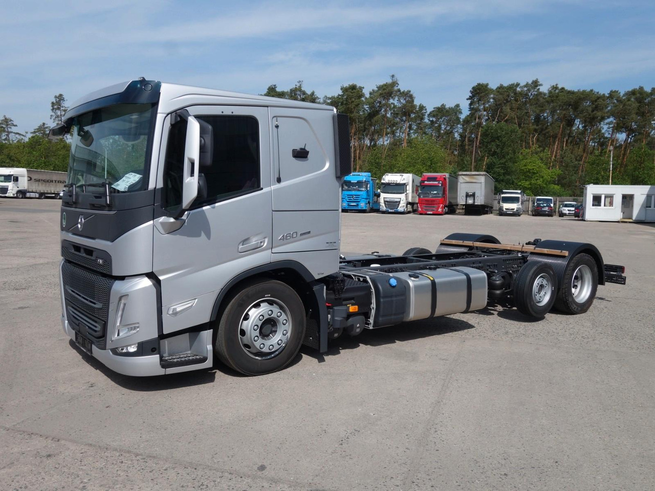 Volvo FM13 460 6x2 Neue RTO , Kassbohrer, Rolfo, Rimo - Chassis vrachtwagen: afbeelding 2 Volvo FM13 460 6x2 Neue RTO , Kassbohrer, Rolfo, Rimo - Chassis vrachtwagen: afbeelding 2