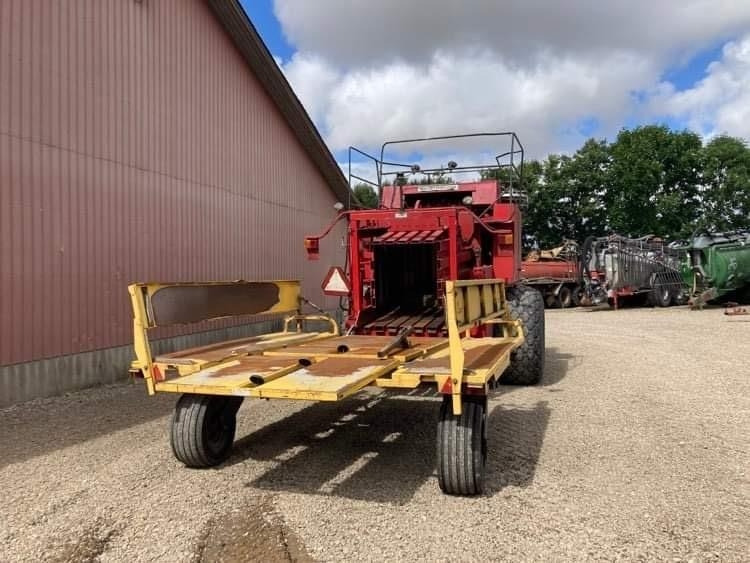 Massey Ferguson LB190 Fieldstar *** m. parkland ballevogn *** - Vierkante balenpers: afbeelding 4 Massey Ferguson LB190 Fieldstar *** m. parkland ballevogn *** - Vierkante balenpers: afbeelding 4