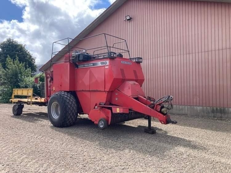 Massey Ferguson LB190 Fieldstar *** m. parkland ballevogn *** - Vierkante balenpers: afbeelding 2 Massey Ferguson LB190 Fieldstar *** m. parkland ballevogn *** - Vierkante balenpers: afbeelding 2
