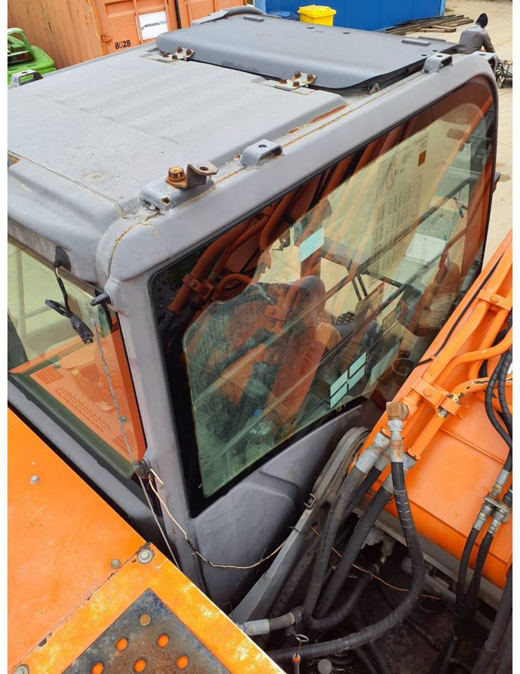 HITACHI ZX2400N-3 - Rupsgraafmachine: afbeelding 2 HITACHI ZX2400N-3 - Rupsgraafmachine: afbeelding 2