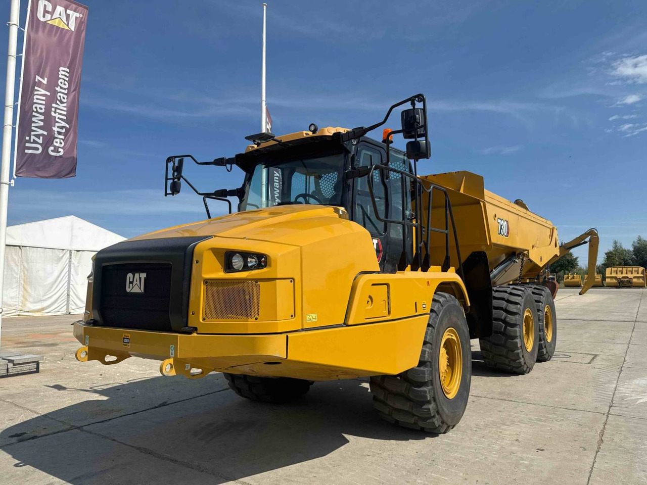 CAT 730 - Kiepwagen met knikbesturing: afbeelding 1 CAT 730 - Kiepwagen met knikbesturing: afbeelding 1