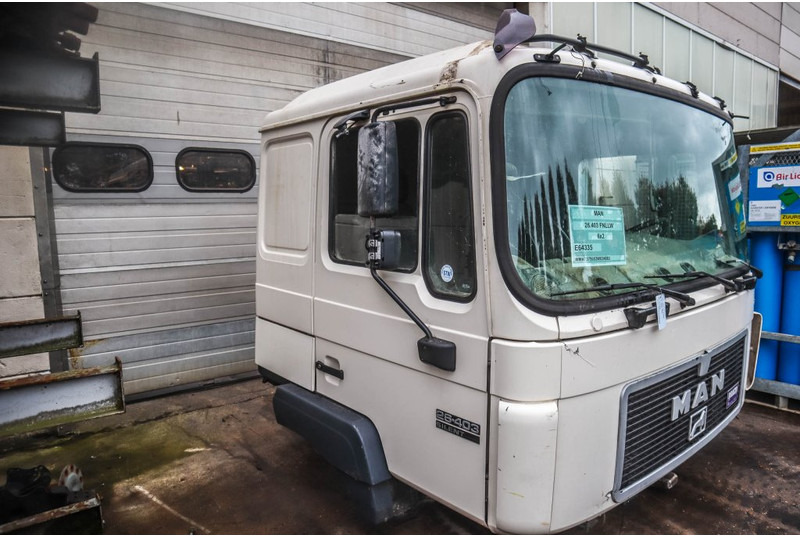 MAN F92L22 F2000 - Cabine en interieur voor Vrachtwagen: afbeelding 2 MAN F92L22 F2000 - Cabine en interieur voor Vrachtwagen: afbeelding 2