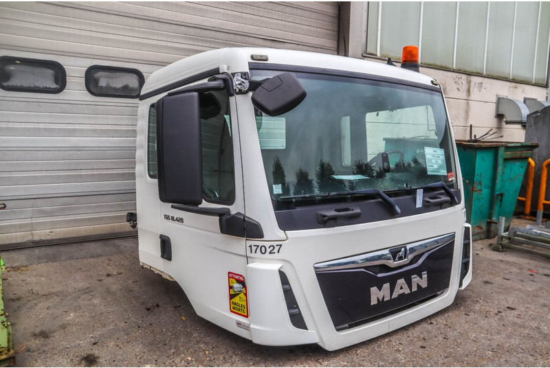 MAN F99L17 TGS EURO6 81.60000-7909 - Cabine en interieur voor Vrachtwagen: afbeelding 3 MAN F99L17 TGS EURO6 81.60000-7909 - Cabine en interieur voor Vrachtwagen: afbeelding 3