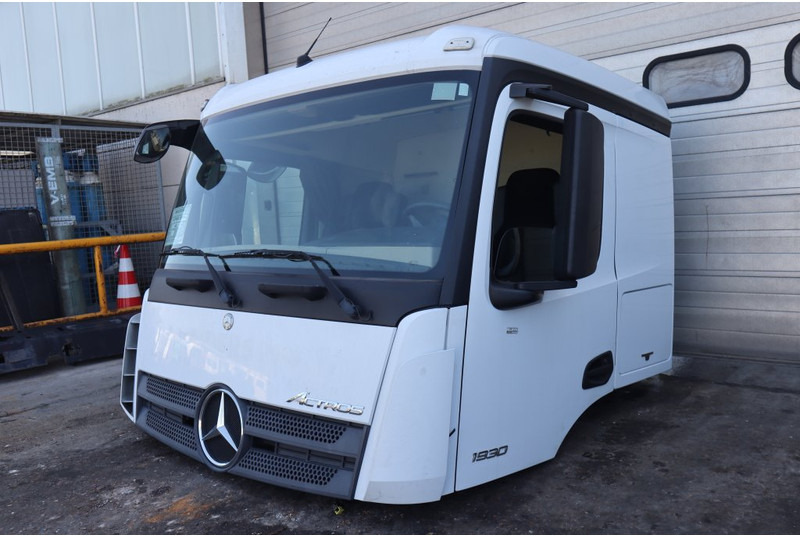 Mercedes-Benz AROCS L-CAB STREAMSPACE 2.3 96082015921314 - Cabine en interieur voor Vrachtwagen: afbeelding 2 Mercedes-Benz AROCS L-CAB STREAMSPACE 2.3 96082015921314 - Cabine en interieur voor Vrachtwagen: afbeelding 2