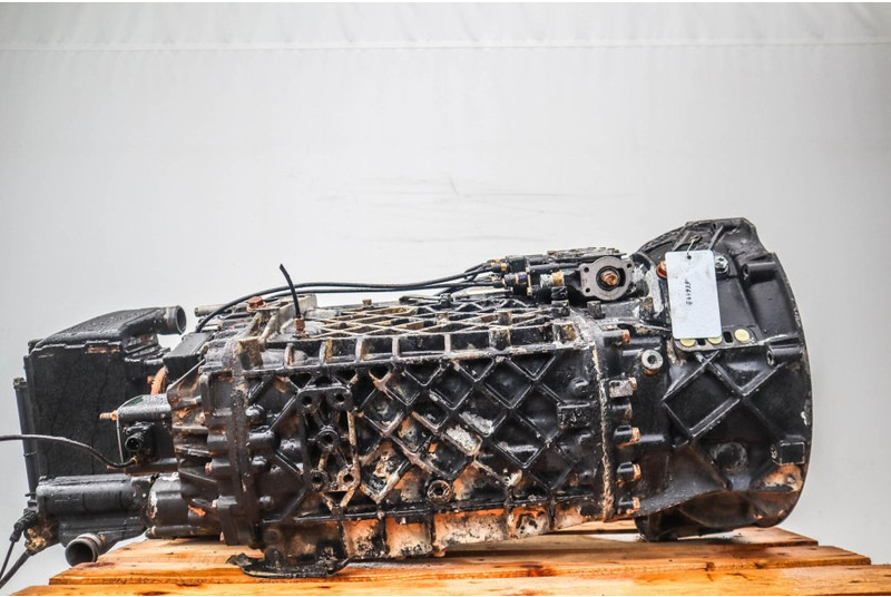 ZF 16S2221TO+INT 81.32003-6675 - Versnellingsbak voor Vrachtwagen: afbeelding 1 ZF 16S2221TO+INT 81.32003-6675 - Versnellingsbak voor Vrachtwagen: afbeelding 1