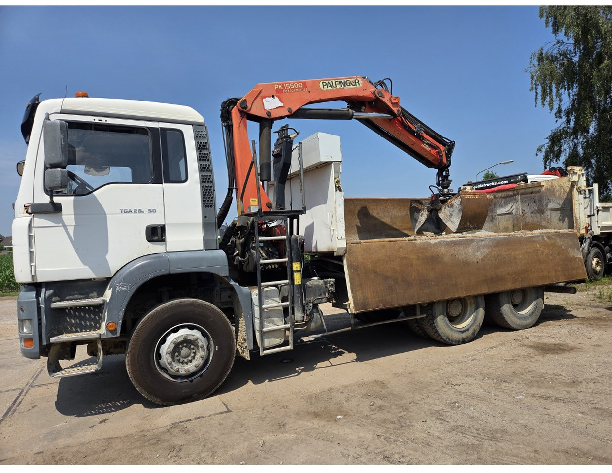 MAN TGA 26.350 6X4 BORDMATIC TIPPER CRANE PALFINGER PK15500 - Kipper vrachtwagen, Kraanwagen: afbeelding 5 MAN TGA 26.350 6X4 BORDMATIC TIPPER CRANE PALFINGER PK15500 - Kipper vrachtwagen, Kraanwagen: afbeelding 5