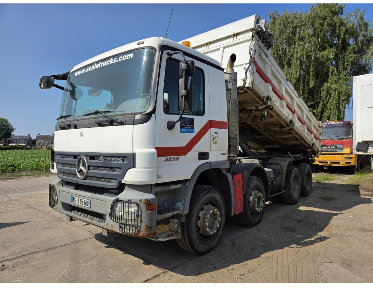 Mercedes Actros 3236 8x4 2-Side Tipper EPS Gearbox 3 Pedals - Kipper vrachtwagen: afbeelding 1 Mercedes Actros 3236 8x4 2-Side Tipper EPS Gearbox 3 Pedals - Kipper vrachtwagen: afbeelding 1
