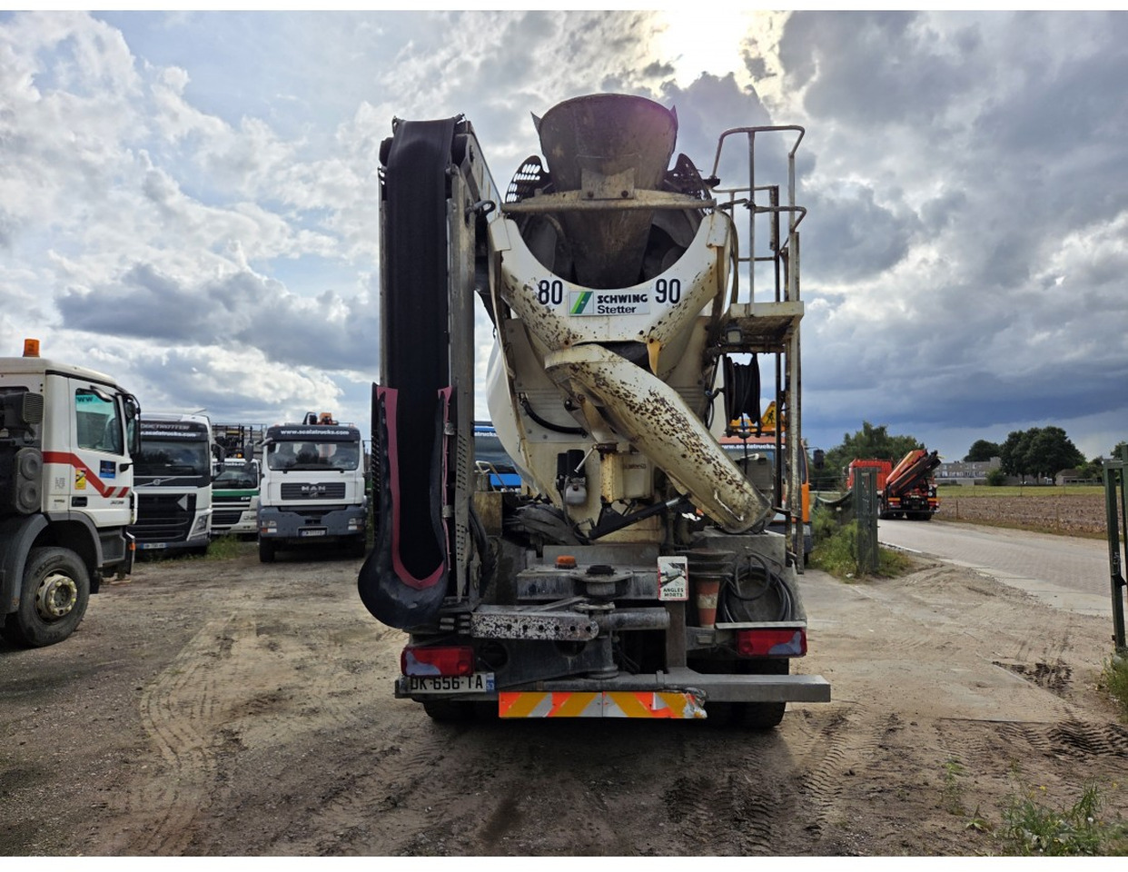 TGS 35.400 8X4 Concrete Mixer Stetter Euro 6 Steelsuspension - Betonmixer: afbeelding 3 TGS 35.400 8X4 Concrete Mixer Stetter Euro 6 Steelsuspension - Betonmixer: afbeelding 3