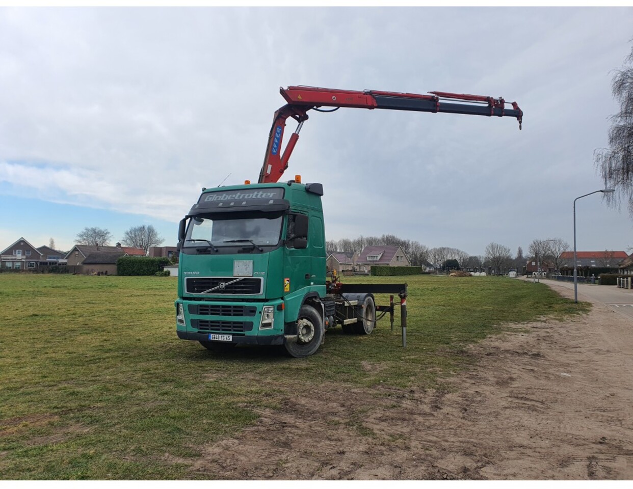 VOLVO FH 420 4X2 EURO 3 CRANE EFFER 25T 13M REMOTE CONTROL MANUAL RETARDER - Trekker: afbeelding 1 VOLVO FH 420 4X2 EURO 3 CRANE EFFER 25T 13M REMOTE CONTROL MANUAL RETARDER - Trekker: afbeelding 1