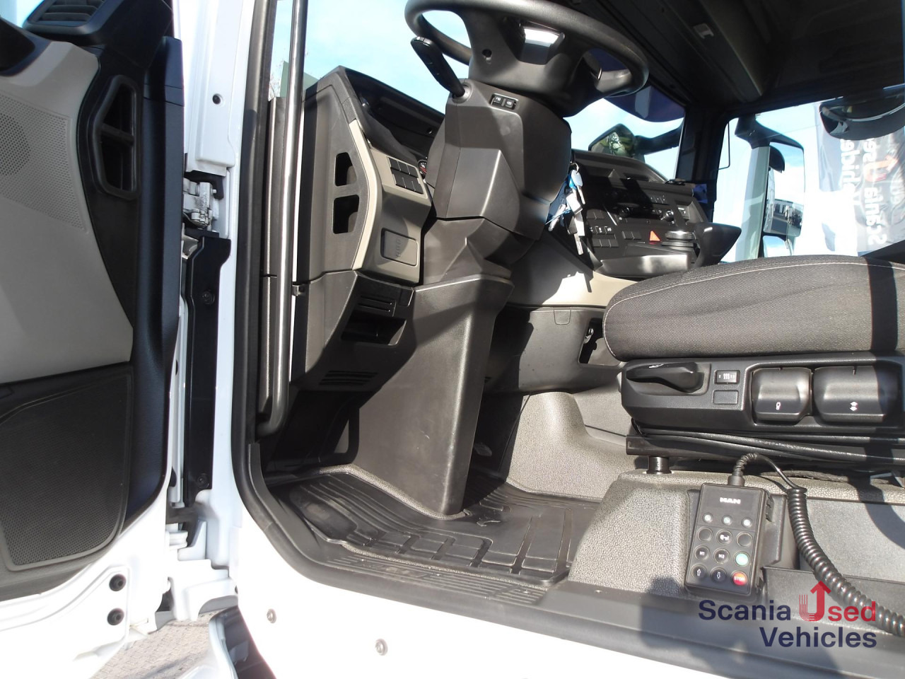 Trekker MAN TGX 18.510 - GX - RETARDER - 2x TANKs - BL -: afbeelding 11 Trekker MAN TGX 18.510 - GX - RETARDER - 2x TANKs - BL -: afbeelding 11