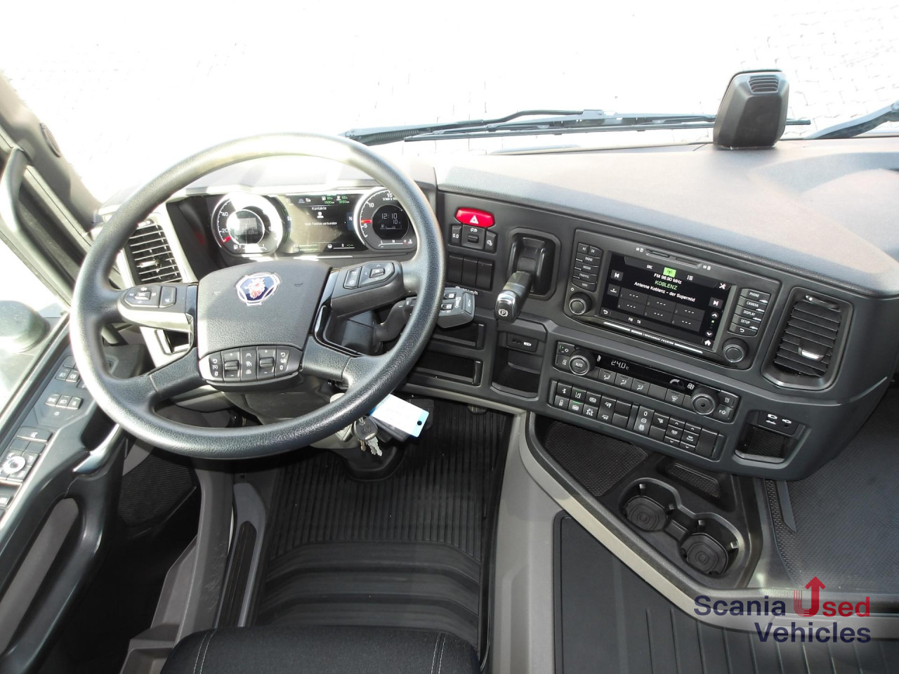 SCANIA R 460 NA - HYDRAULIK - ACC - HIGHLINE - ADR AT - Trekker: afbeelding 3 SCANIA R 460 NA - HYDRAULIK - ACC - HIGHLINE - ADR AT - Trekker: afbeelding 3