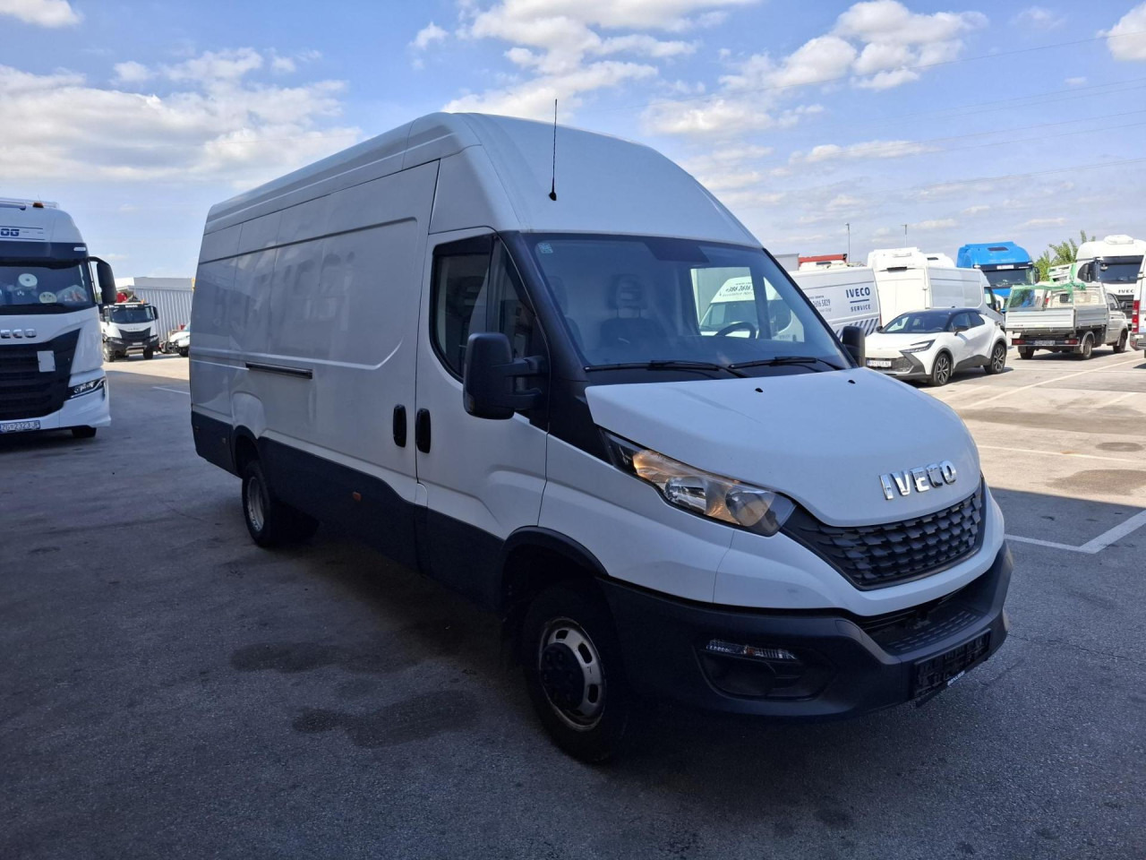 IVECO Daily 35C16V - Personenvervoer: afbeelding 2 IVECO Daily 35C16V - Personenvervoer: afbeelding 2