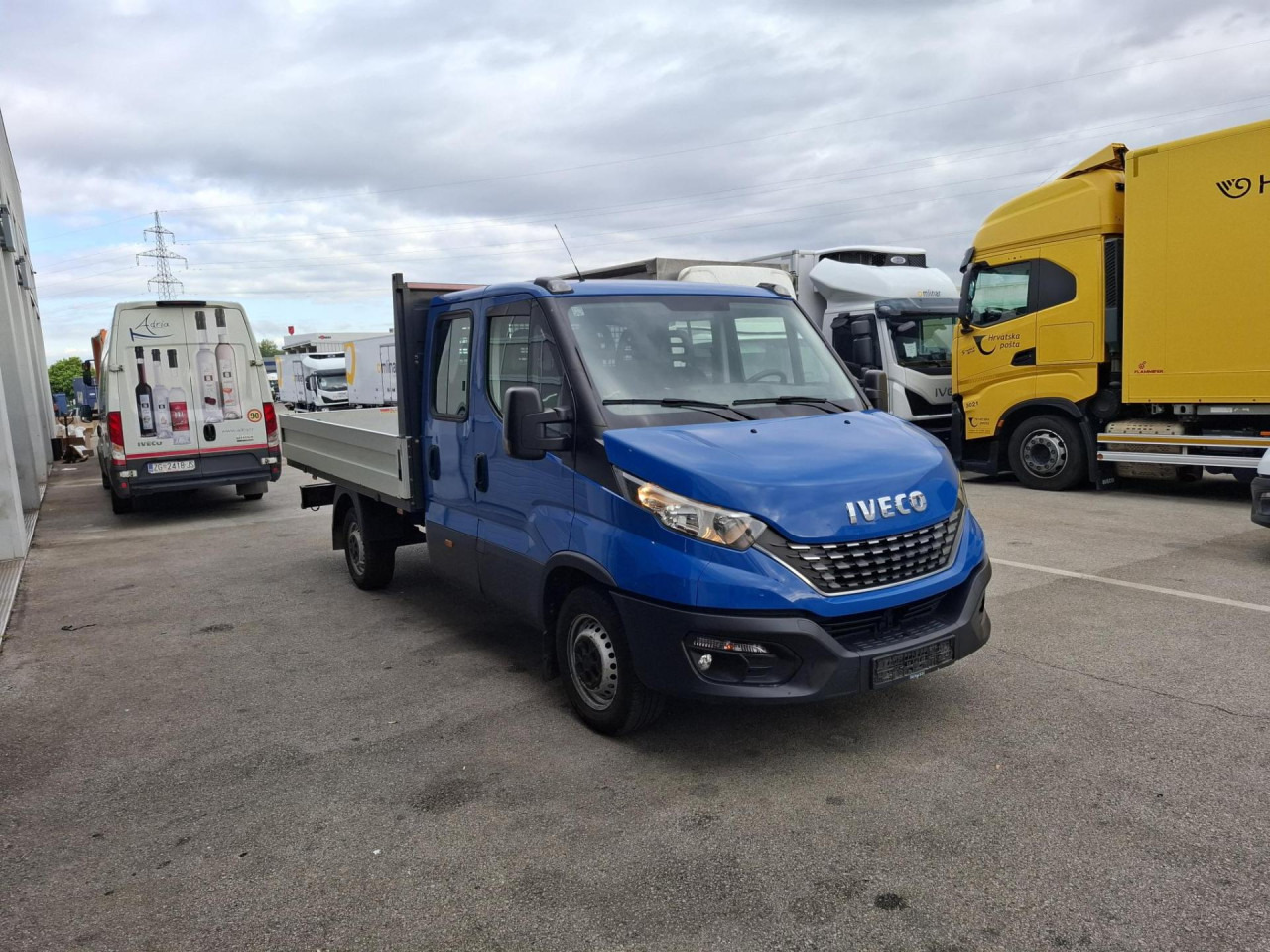 IVECO Daily 35S16A8 - Gesloten bestelwagen, Bestelwagen met dubbele cabine: afbeelding 2 IVECO Daily 35S16A8 - Gesloten bestelwagen, Bestelwagen met dubbele cabine: afbeelding 2