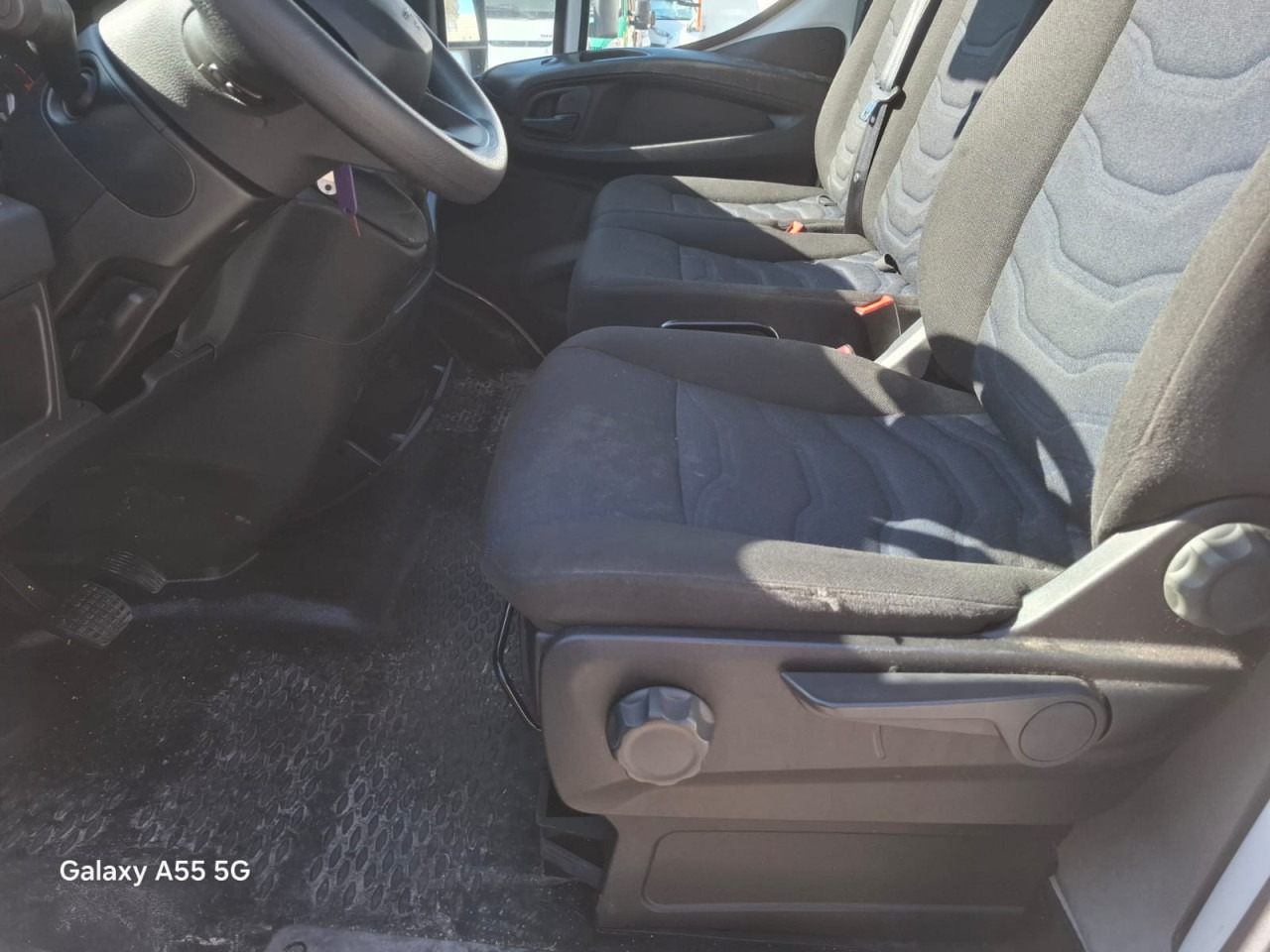 IVECO Daily 35S16V - Personenvervoer: afbeelding 5 IVECO Daily 35S16V - Personenvervoer: afbeelding 5