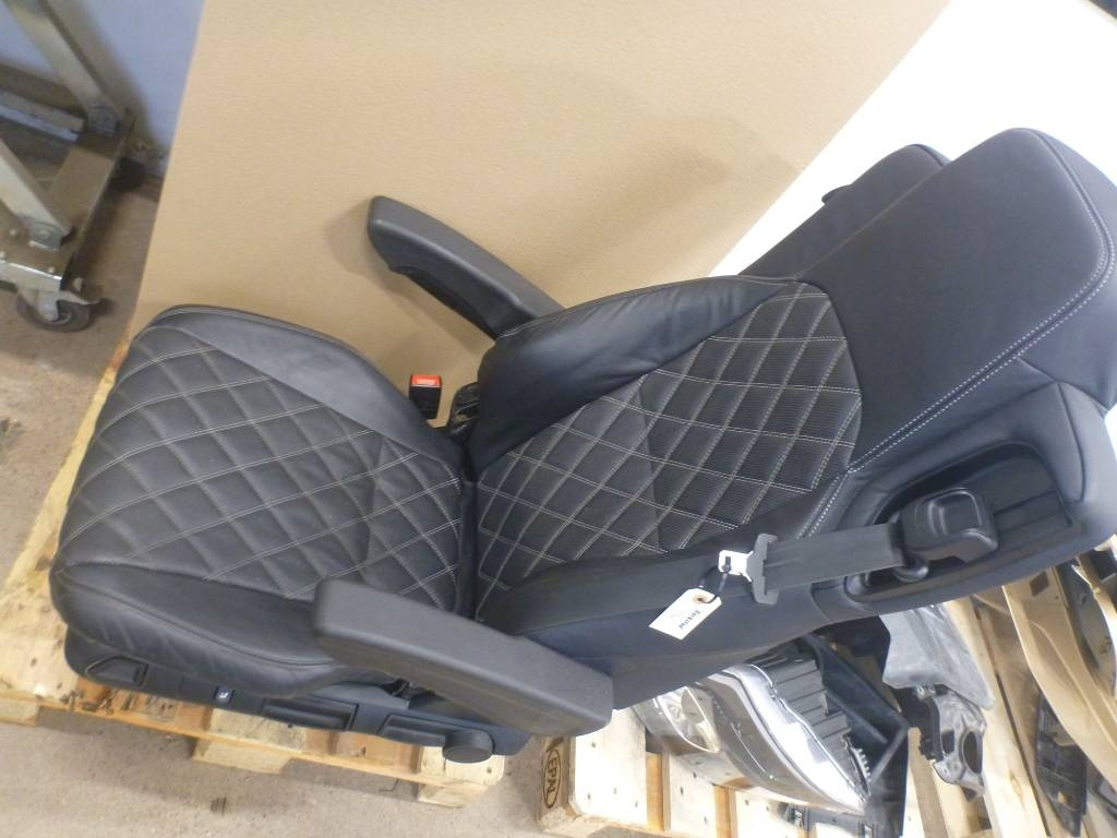 Mercedes-Benz Actros - Cabine voor Vrachtwagen: afbeelding 1 Mercedes-Benz Actros - Cabine voor Vrachtwagen: afbeelding 1