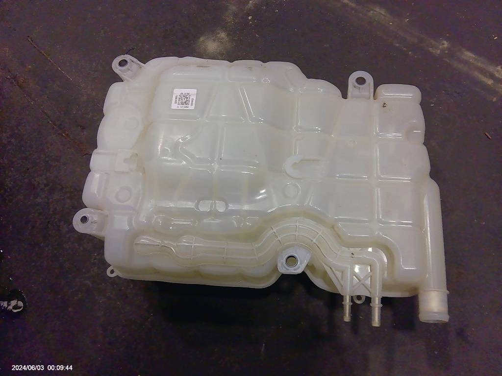 Scania R410 Expansionskärl, 2545035 - Motor voor Vrachtwagen: afbeelding 3 Scania R410 Expansionskärl, 2545035 - Motor voor Vrachtwagen: afbeelding 3