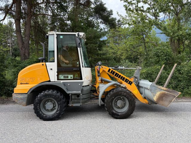 Liebherr L507, Gabel+Schaufel, ONLY 850hours - Wiellader: afbeelding 2 Liebherr L507, Gabel+Schaufel, ONLY 850hours - Wiellader: afbeelding 2