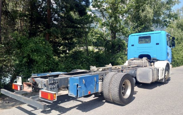 Scania R124LB 420 4x2, Euro 3 - Chassis vrachtwagen: afbeelding 4 Scania R124LB 420 4x2, Euro 3 - Chassis vrachtwagen: afbeelding 4