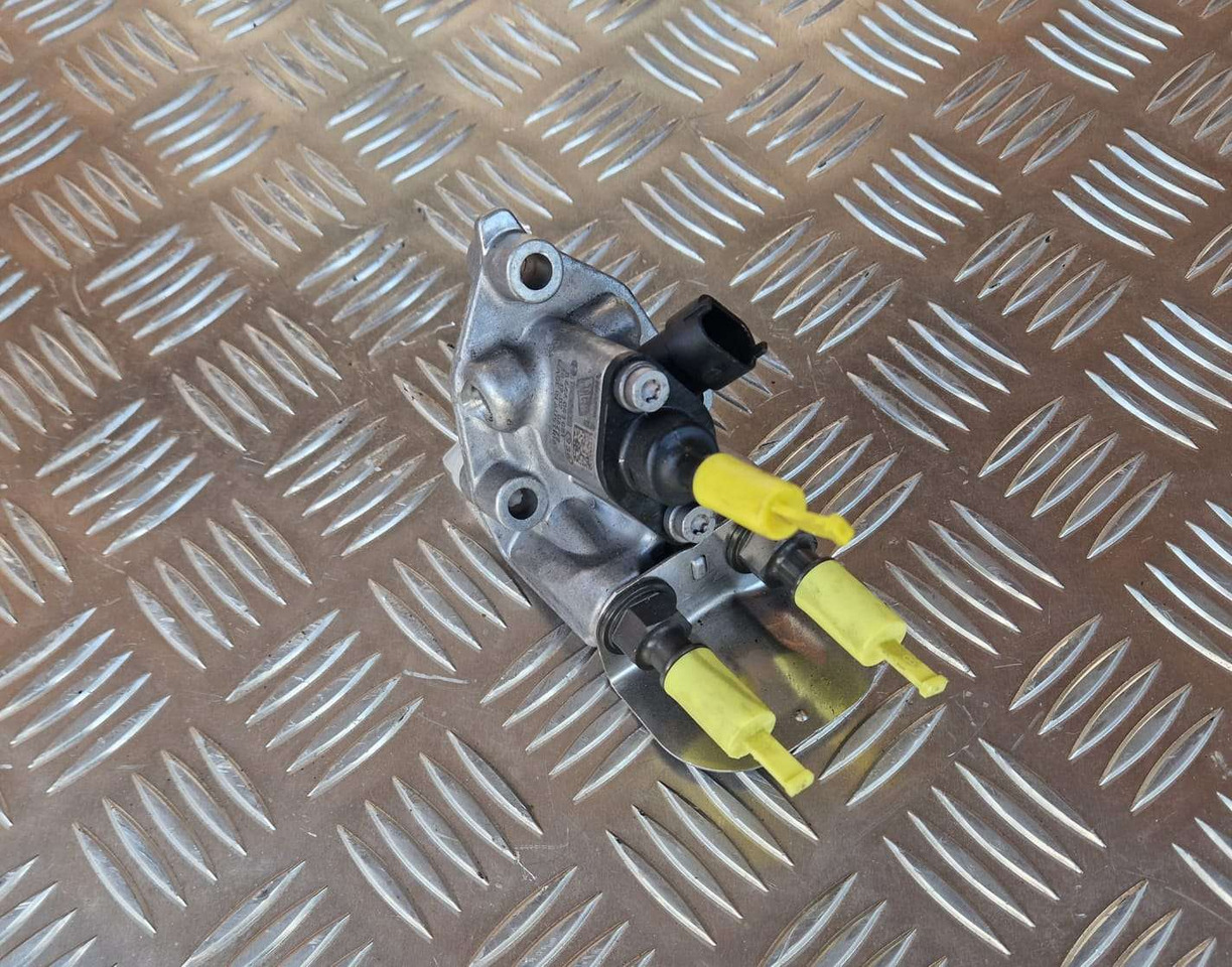 Genuine JCB BOSCH Dosing module 320/A9105 - Motor en onderdelen voor Bouwmachine: afbeelding 4 Genuine JCB BOSCH Dosing module 320/A9105 - Motor en onderdelen voor Bouwmachine: afbeelding 4