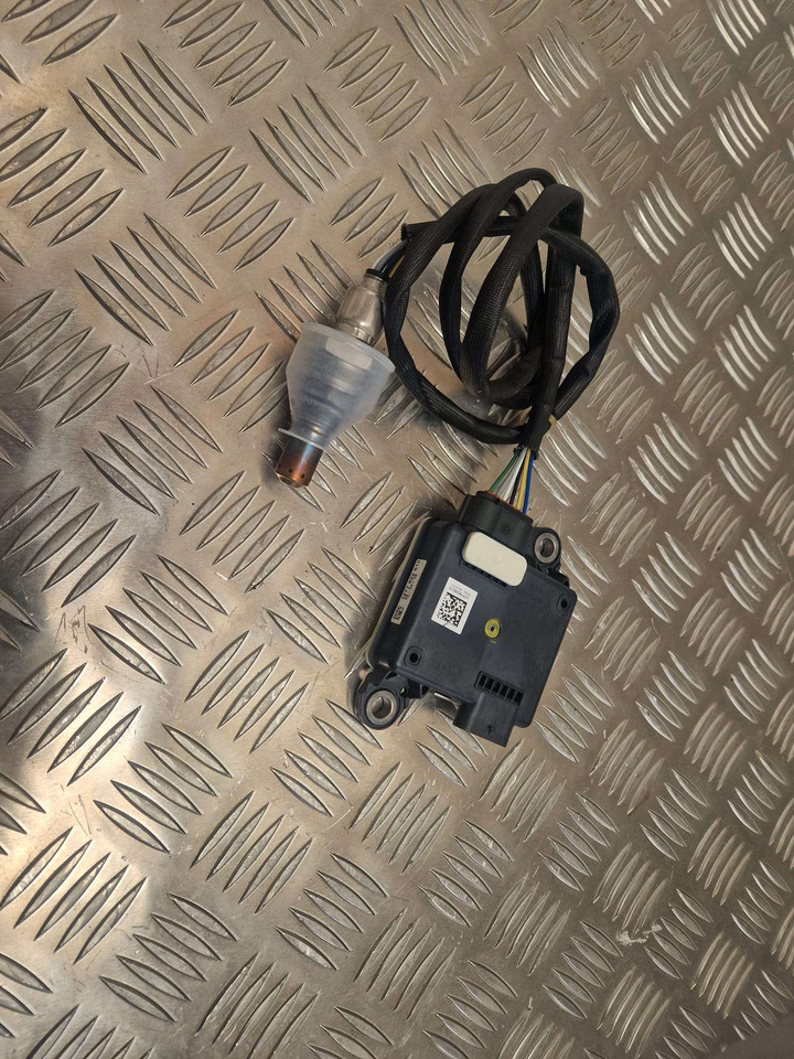 JCB nitrous oxide sensor 320/A9086 Bosch 12v - Motor en onderdelen voor Bouwmachine: afbeelding 1 JCB nitrous oxide sensor 320/A9086 Bosch 12v - Motor en onderdelen voor Bouwmachine: afbeelding 1