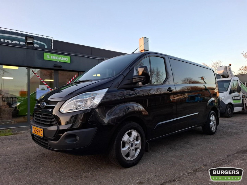 Ford Transit Custom 310 2.2 TDCI L2H1 - Airco | PDC | Cruise | 3 Zits | Trekhaak - Kleine bestelwagen: afbeelding 1 Ford Transit Custom 310 2.2 TDCI L2H1 - Airco | PDC | Cruise | 3 Zits | Trekhaak - Kleine bestelwagen: afbeelding 1