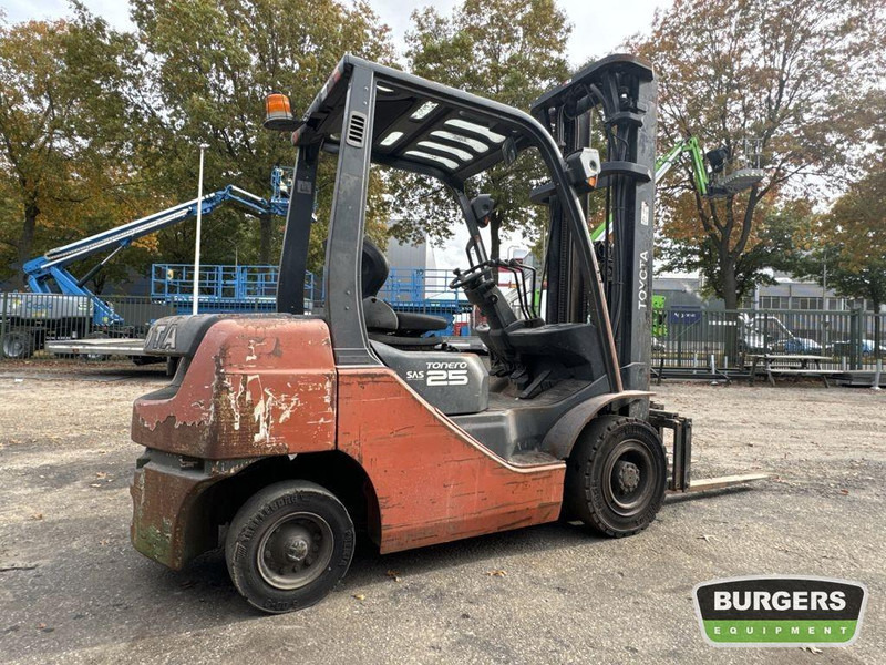 Toyota 8FDF25 - Diesel heftruck: afbeelding 4 Toyota 8FDF25 - Diesel heftruck: afbeelding 4